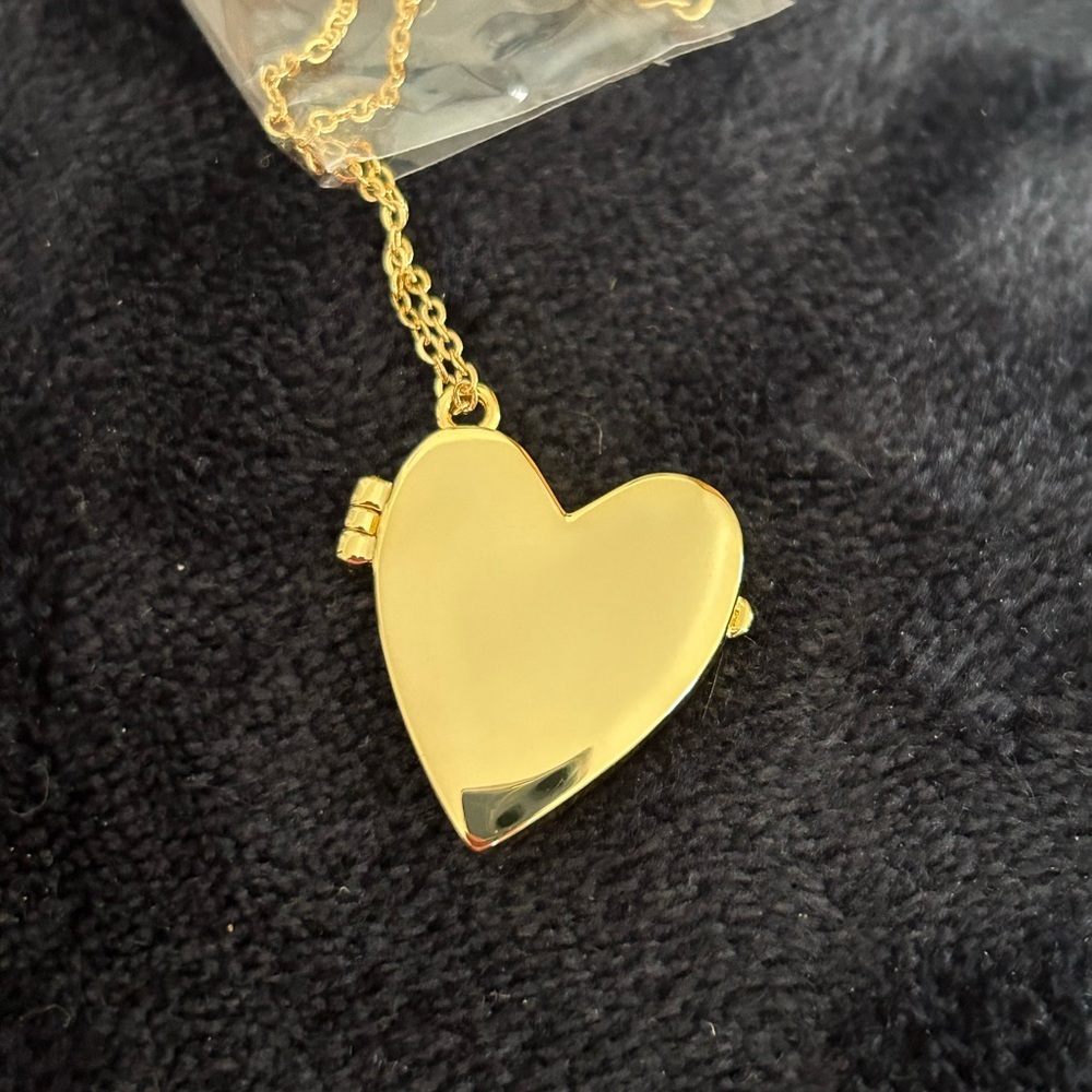 Adornia 14k gold-plated heart locket pendant necklace- NEW - Picture 5 of 6